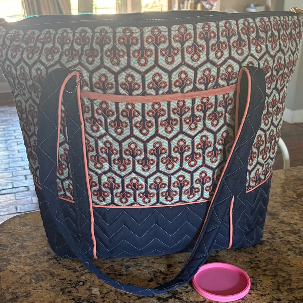 Elegant Geometric Tote Bag - Navy and Pink